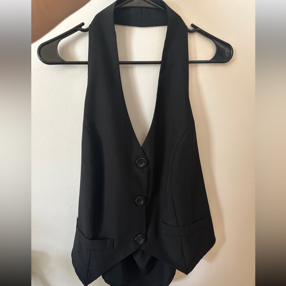Halter Neck Backless Vest